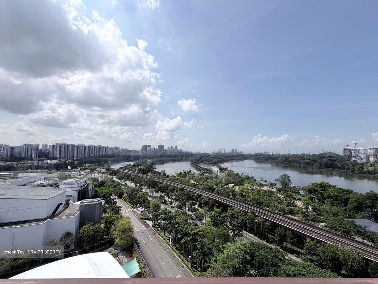 Lakeville (D22), Condominium #546591011